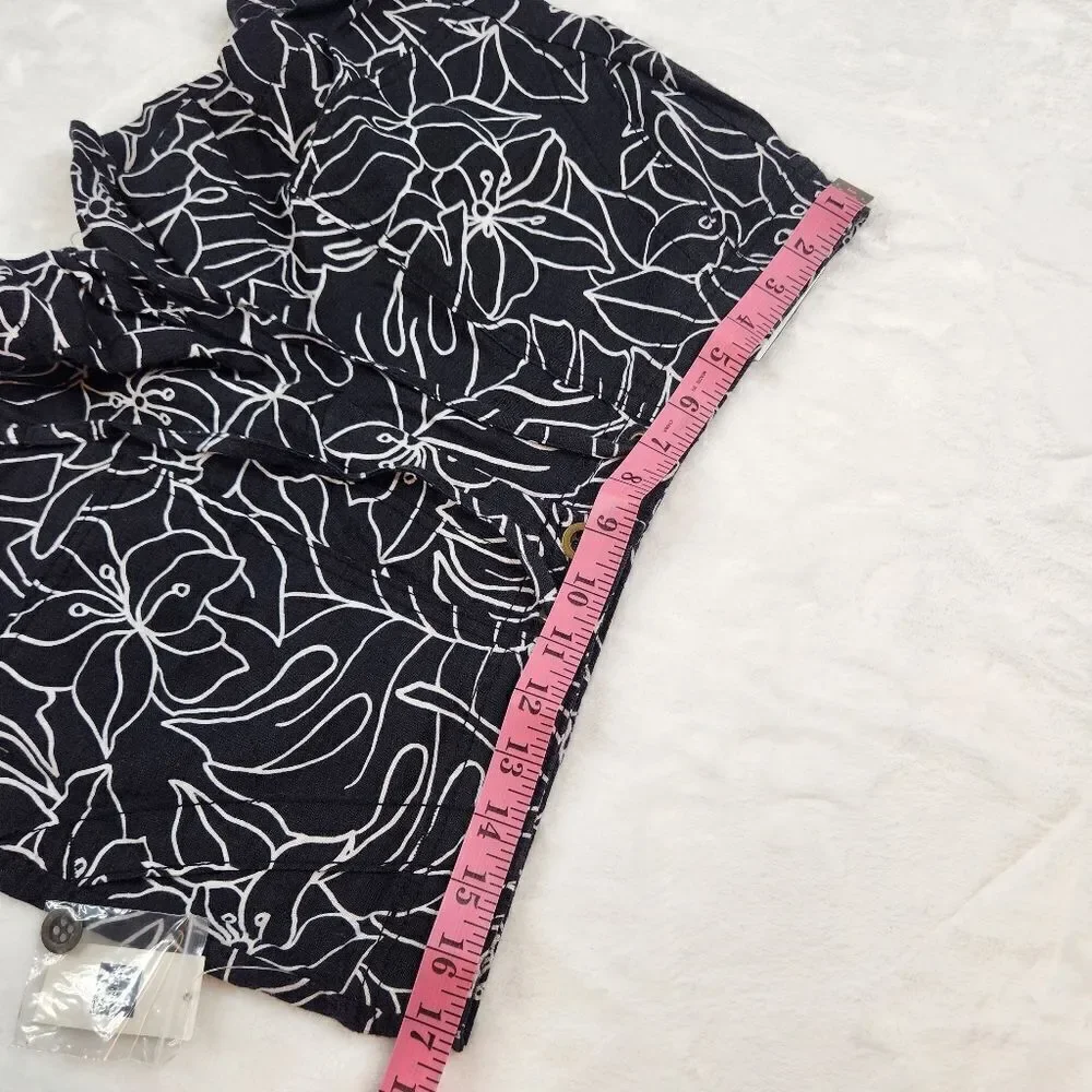 NWT Gap Black White Floral Linen Mid Rise Shorts Sz 6